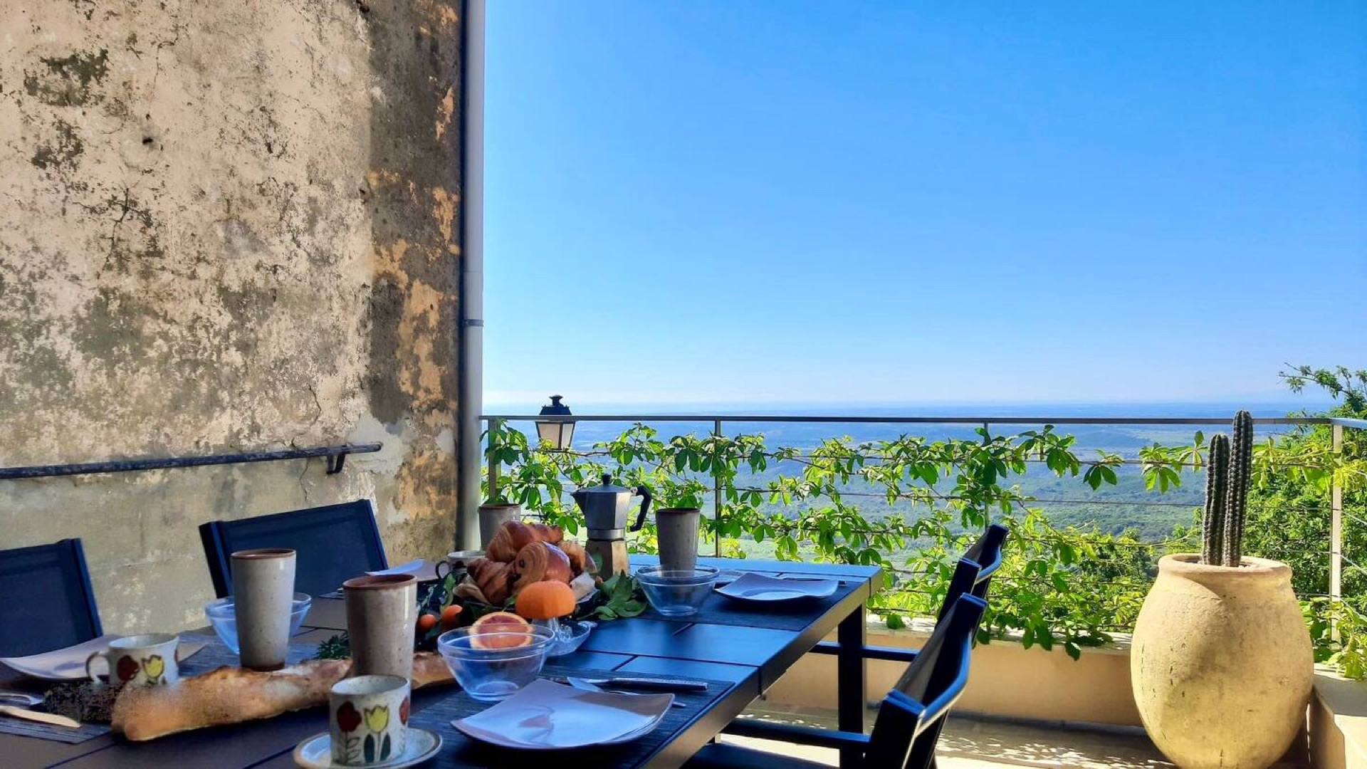 Maison en Pierre — terrasse vue mer panoramique à Linguizzetta, Corse